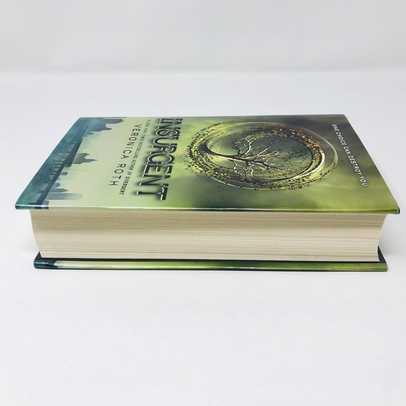 INSURGENT VERONICA ROTH HARDCOVER BOOK - Picture 5 of 9